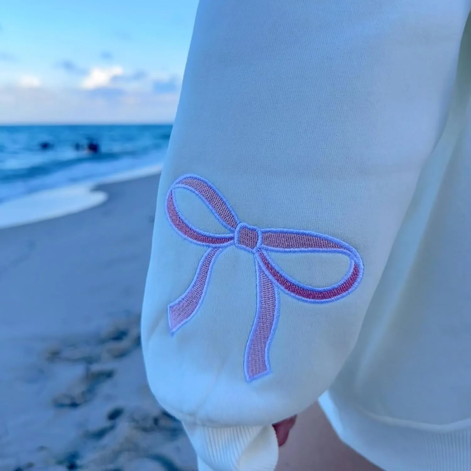 Amiblvowa Preppy Embroidery Graphic Hoodies for Teen Girl Y2K Long Sleeve Oversized Pullover Sweatshirt Top Women Cute Hooded