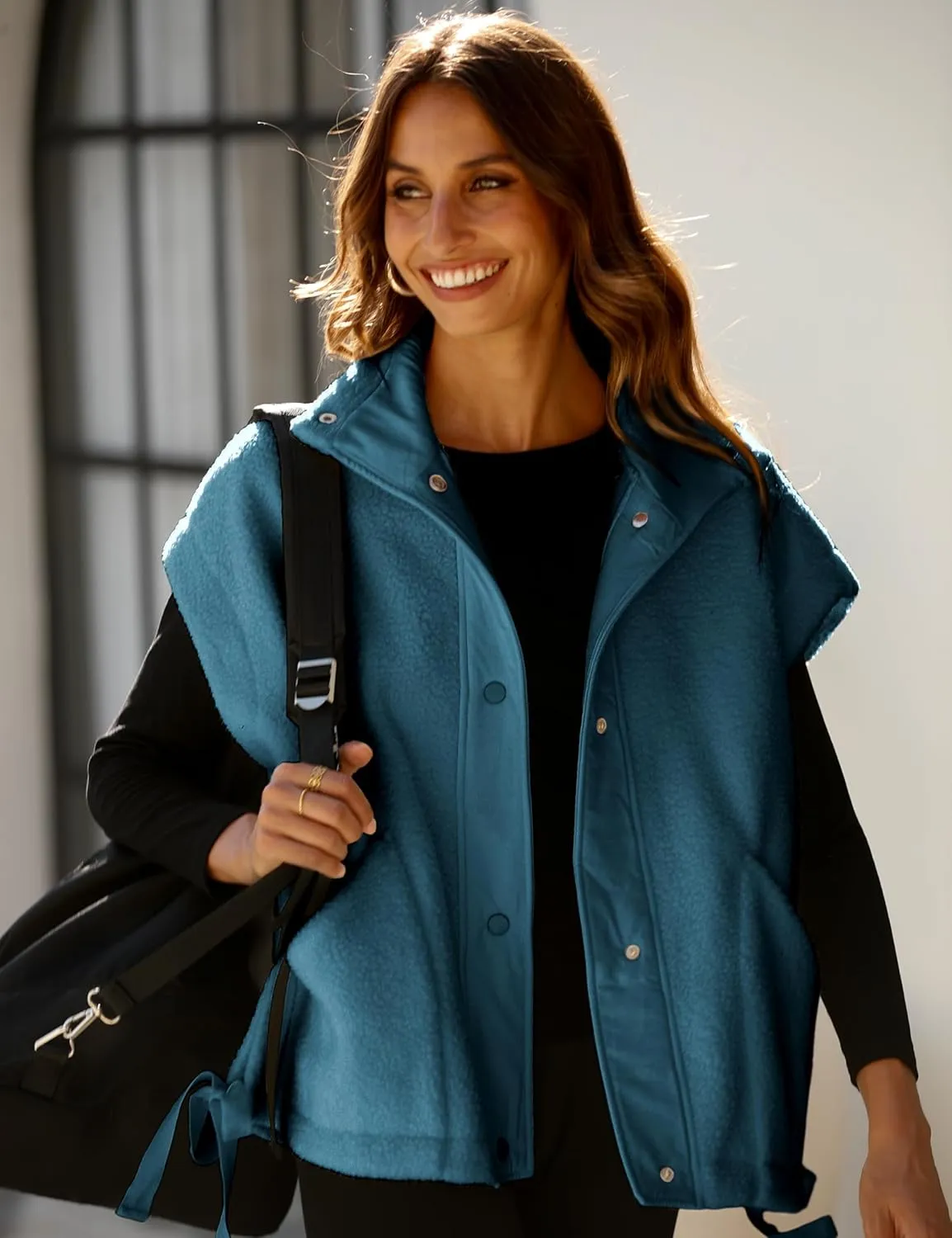 APAFES Women Oversized Fleece Vest Winter Warm Stand Collar Flysleeve Fuzzy Jackets Outerwear Coat with Pockets