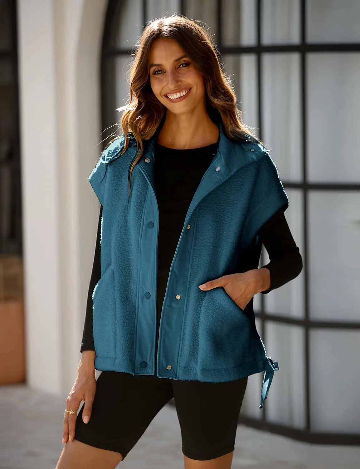APAFES Women Oversized Fleece Vest Winter Warm Stand Collar Flysleeve Fuzzy Jackets Outerwear Coat with Pockets