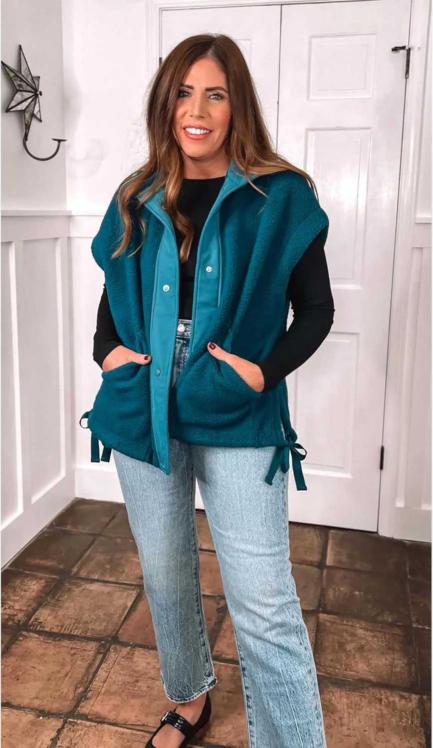 APAFES Women Oversized Fleece Vest Winter Warm Stand Collar Flysleeve Fuzzy Jackets Outerwear Coat with Pockets