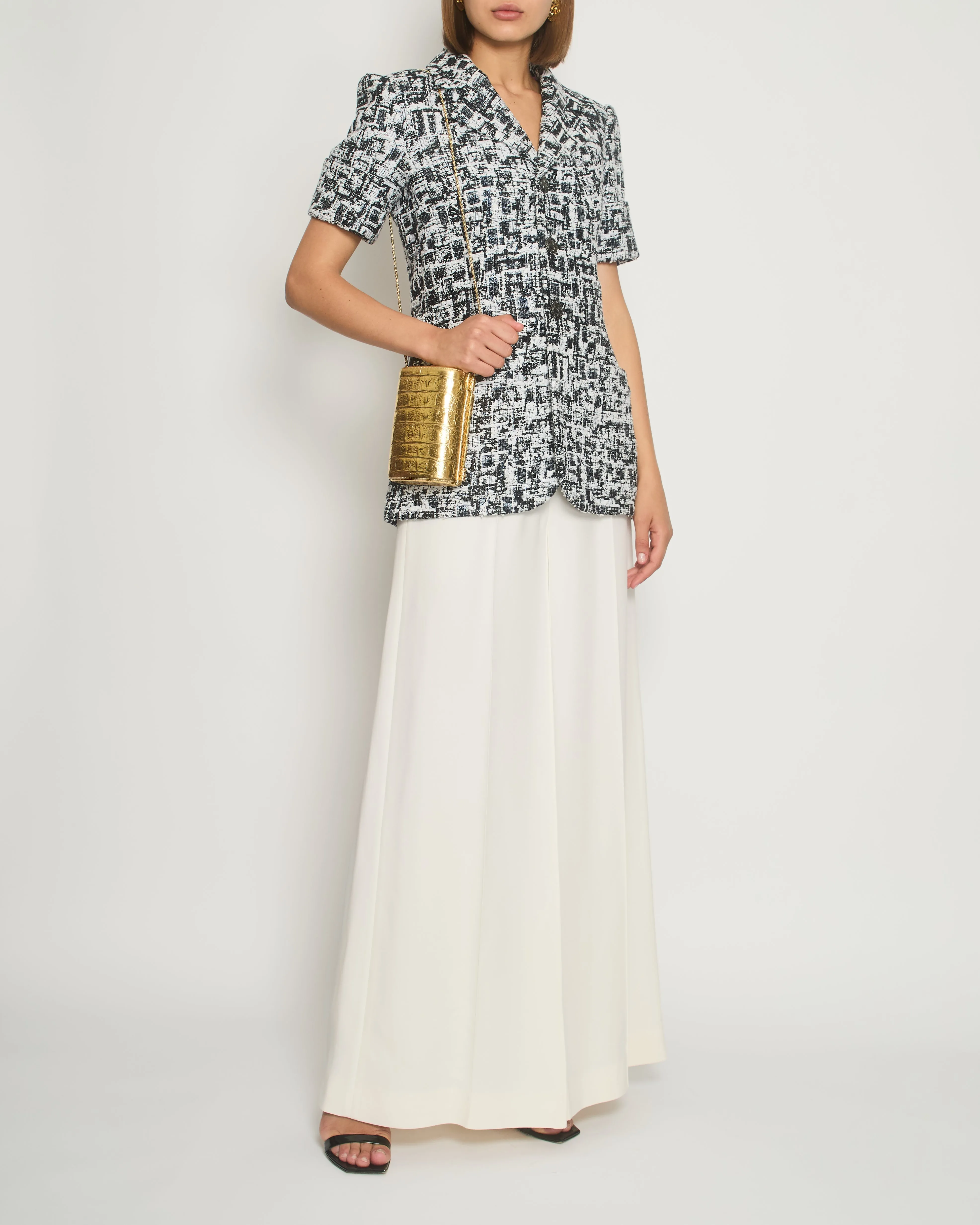 Chanel 15s Navy, White And Black Metallic Thread Short-sleeve Tweed Jacket With Silver Button Size Fr 36 (uk 8) Rrp £3,000