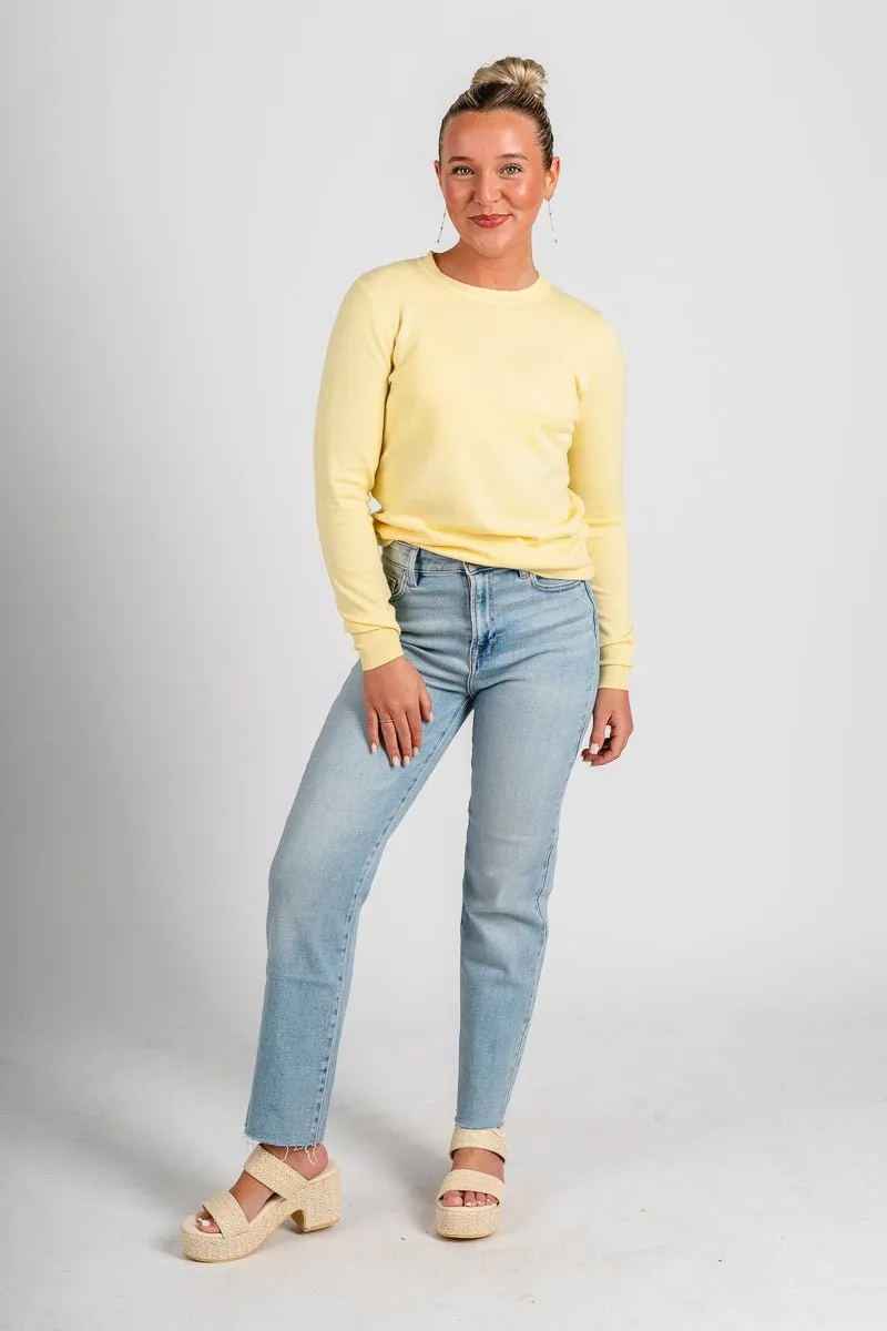 Classic sweater lemonade